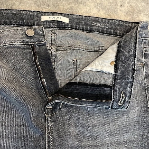 NWT Fidelity Gwen Crop High Rise Skinny Ankle Jeans Gray Dissolve Raw Hem 32 - Picture 13 of 14